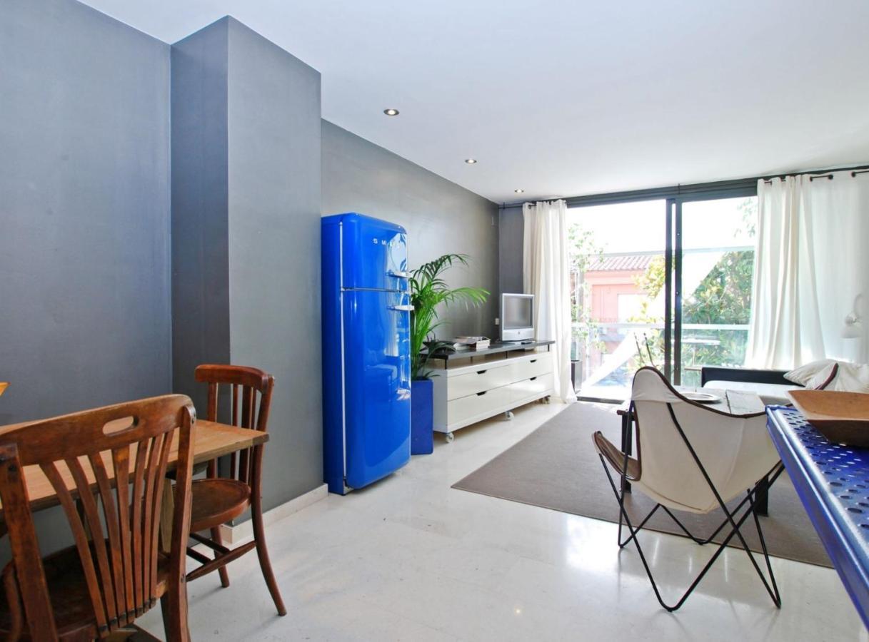 Blue Fridge Apartmen - Blue Fridge Apartmen - Ideal For Couples, Near Beach And Well Connected Apartment Vilassar De Mar Luaran gambar