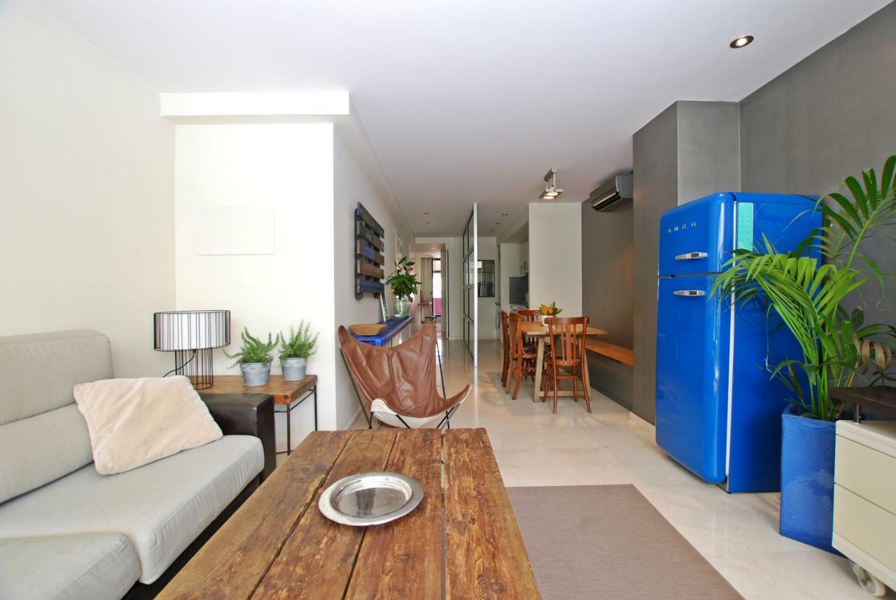 Blue Fridge Apartmen - Blue Fridge Apartmen - Ideal For Couples, Near Beach And Well Connected Apartment Vilassar De Mar Luaran gambar