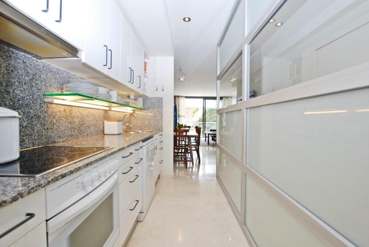 Blue Fridge Apartmen - Blue Fridge Apartmen - Ideal For Couples, Near Beach And Well Connected Apartment Vilassar De Mar Luaran gambar