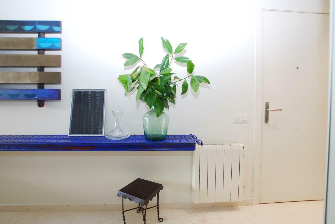 Blue Fridge Apartmen - Blue Fridge Apartmen - Ideal For Couples, Near Beach And Well Connected Apartment Vilassar De Mar Luaran gambar