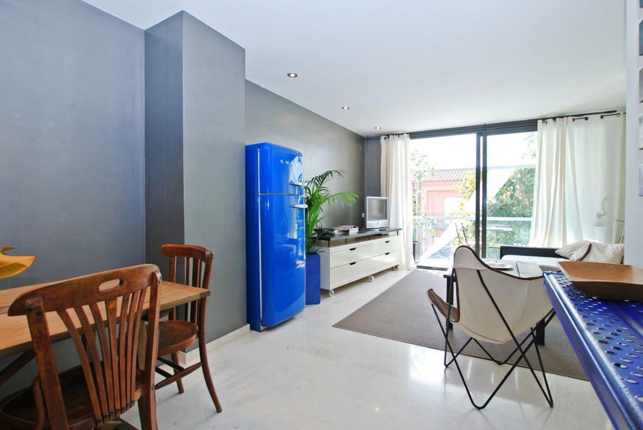 Blue Fridge Apartmen - Blue Fridge Apartmen - Ideal For Couples, Near Beach And Well Connected Apartment Vilassar De Mar Luaran gambar